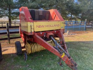 Pre-Owned New Holland 630 Round Baler, Electric Tie, Twine, Dry hay only