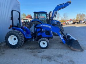 Pre-Owned New Holland Workmaster 37 4wd ROPS tractor with front end loader