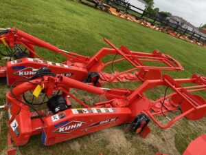 Kuhn GMD 20 Select Mounted Disc Mower (6’7″)