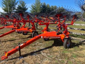 Kuhn SR 108 GII Deluxe Carted Speedrake (8 Wheel) – w/ Kickerwheel